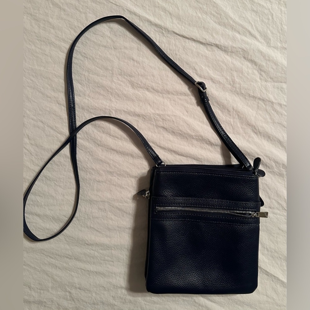 Giani Bernini Navy Genuine Leather crossbody purse with zippers